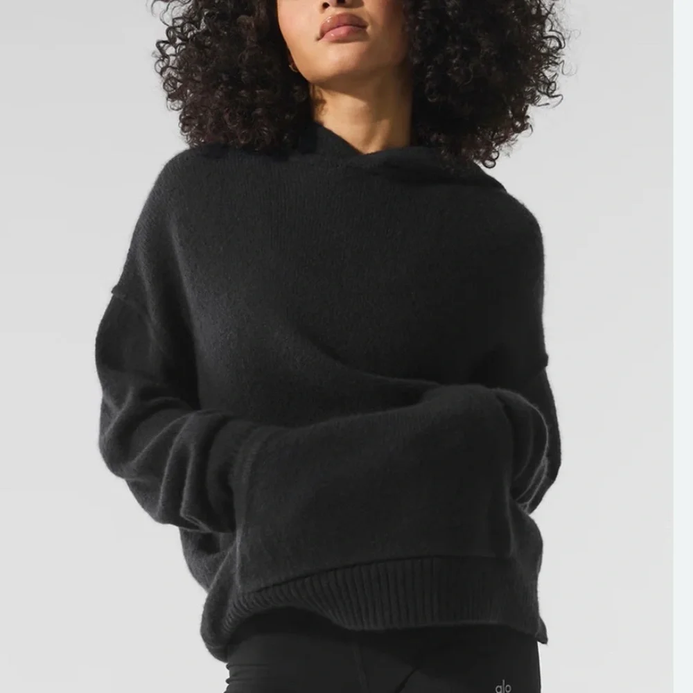 Alo Yoga Women’s Black Cashmere New Class Hoodie, Size L, NWT - Picture 7 of 13